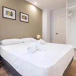 Apartment Vlc Host- Eixarchs