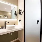 Apartment Vlc Host- Eixarchs *